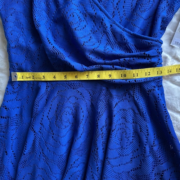 Maggy London Royal Blue Floral Lace Midi Dress - Size 10 - Picture 7 of 8